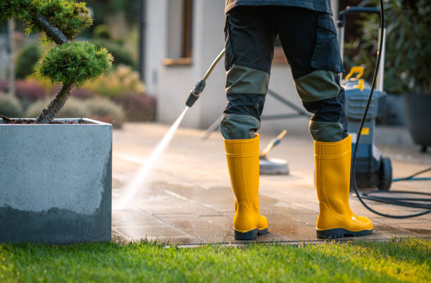 Garage Pressure Washing in Sebastian, TX